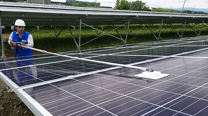 ソラメンテ-iS+ZiS連携キットにより故障パネル特定する風景