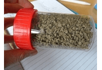 トイレットペーパーから電気を作る、コストは住宅用太陽光発電設備に匹敵の写真